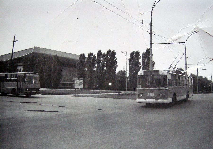 Tolyatti, ZiU-682V [V00] č. 2381; Tolyatti — Old photos (1966-1991)
