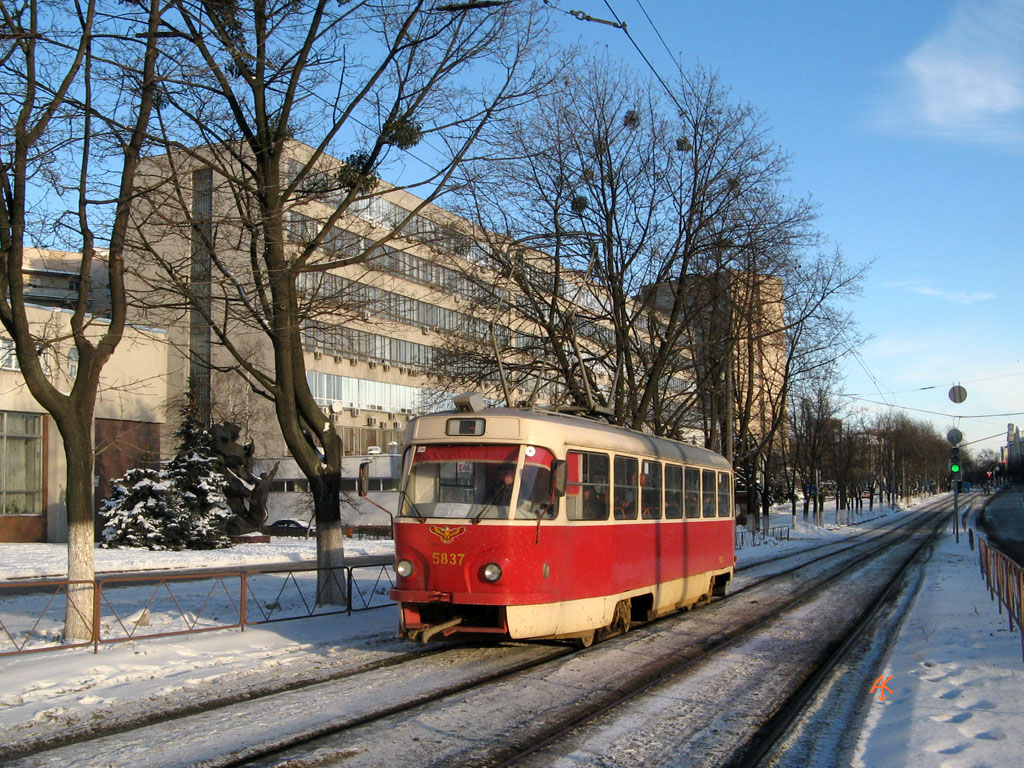 Kijev, Tatra T3SU — 5837