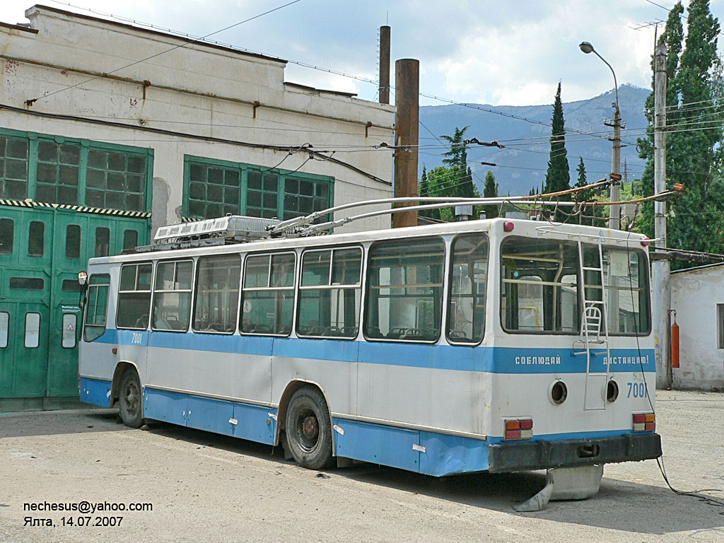 Крымский троллейбус, ЮМЗ Т2 № 7001