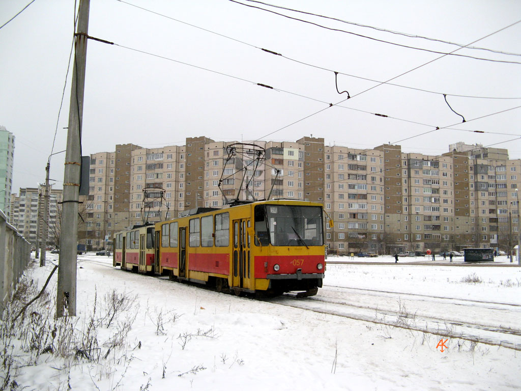 Київ, Tatra T6B5SU № 057