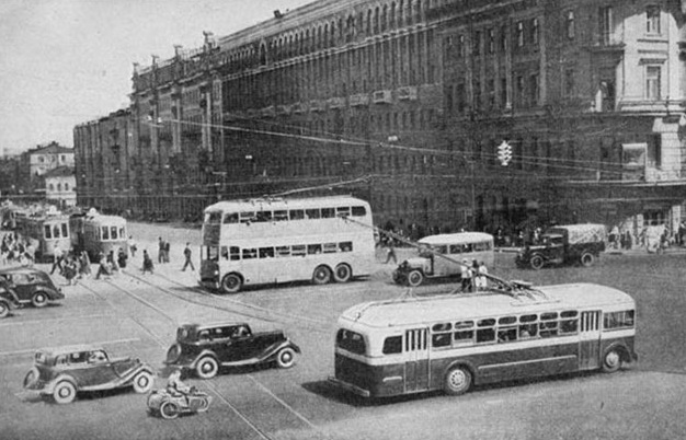 Moszkva — Historical photos — Double-Decker trolleybuses (1937-1953); Moszkva — Historical photos — Tramway and Trolleybus (1946-1991)