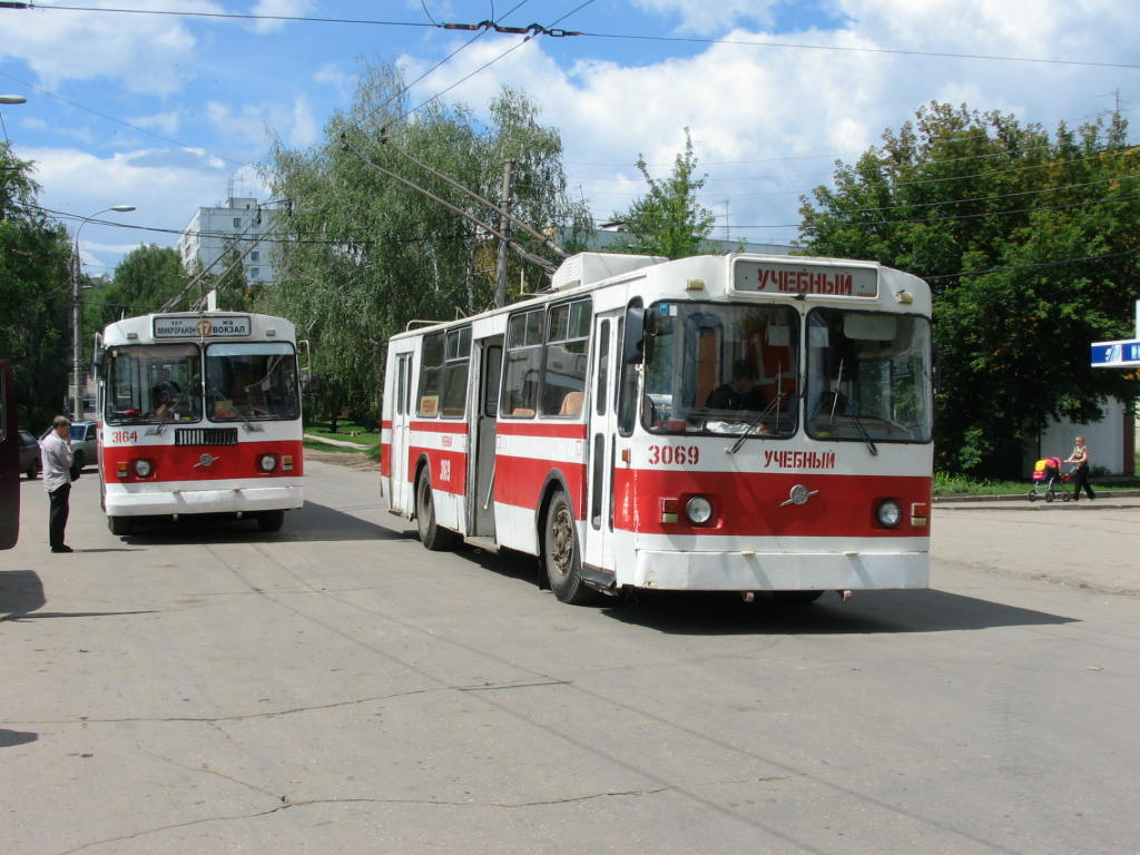Samara, ZiU-682G [G00] # 3164; Samara, ZiU-682V # 3069; Samara — Terminus stations and loops (trolleybus)
