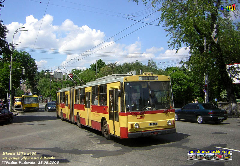 Киев, Škoda 15Tr02/6 № 459