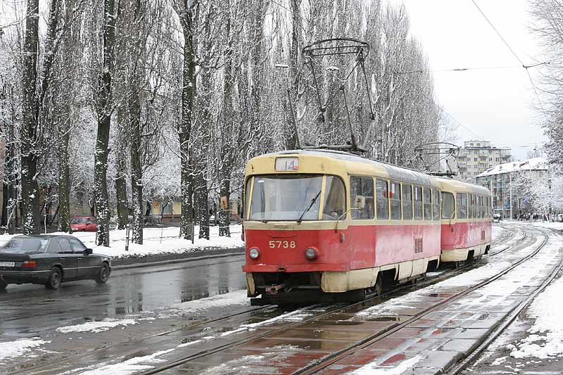 Киев, Tatra T3SU № 5738