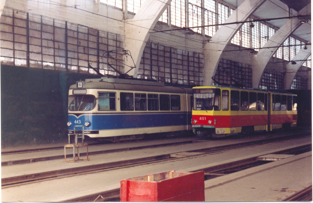 Kaliningrad, Duewag GT6 č. 443; Kaliningrad, Tatra KT4SU č. 401