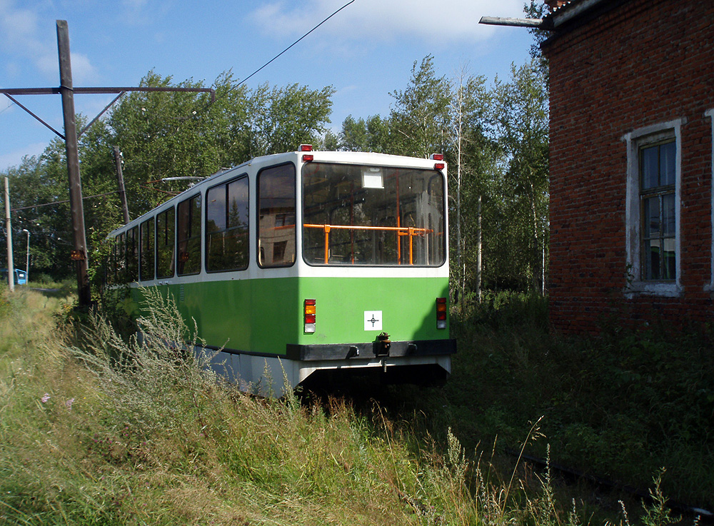 Volchansk, 71-402 № 2; Volchansk — Tram depot & Volchanka terminal