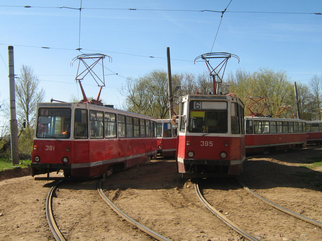 Витебск, 71-605 (КТМ-5М3) № 381; Витебск, 71-605А № 395