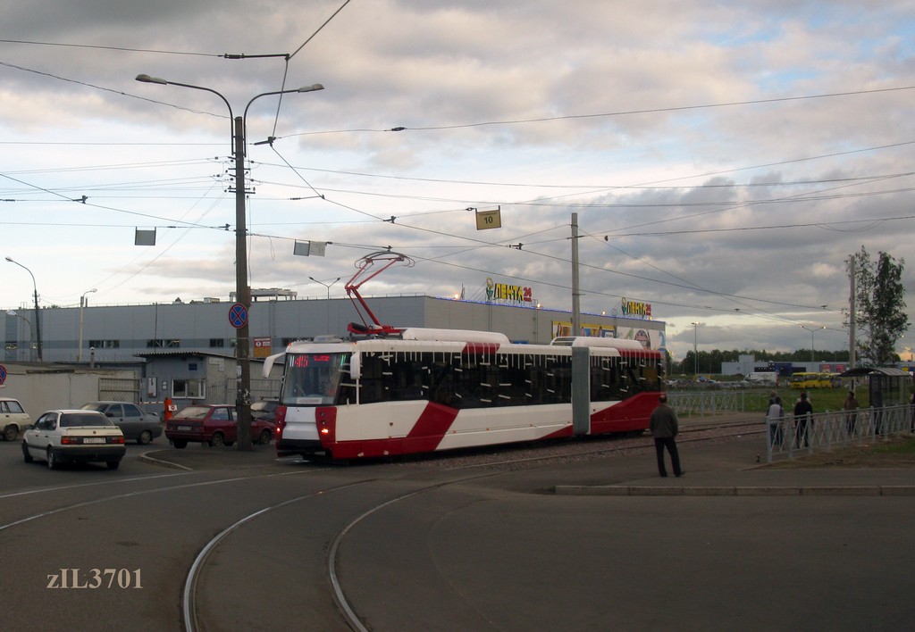 Szentpétervár, 71-152 (LVS-2005) — 1107; Szentpétervár — New PTMZ trams