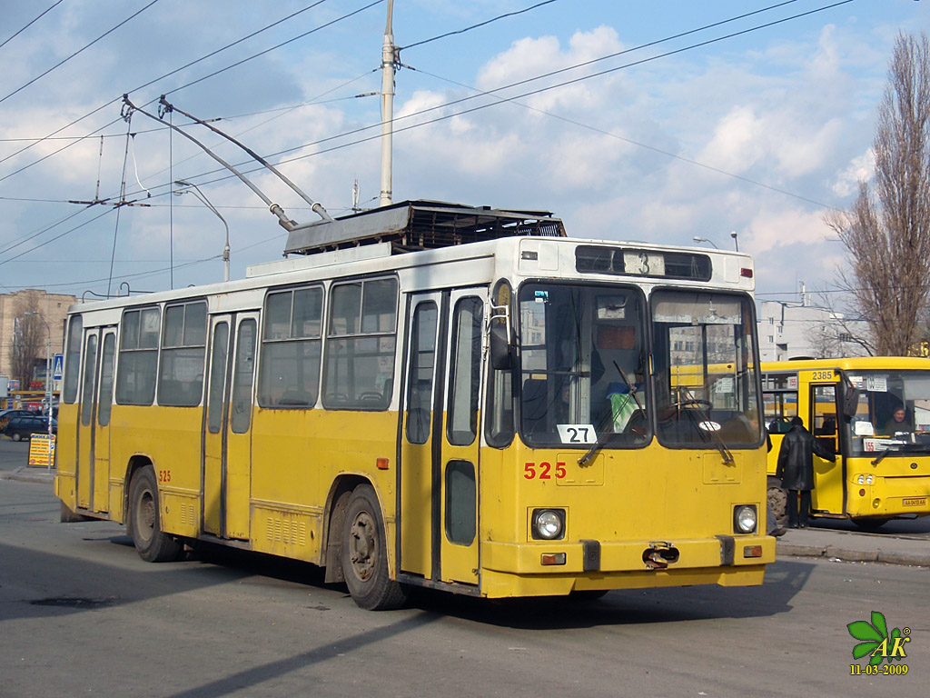 Kyiv, YMZ T2 # 525