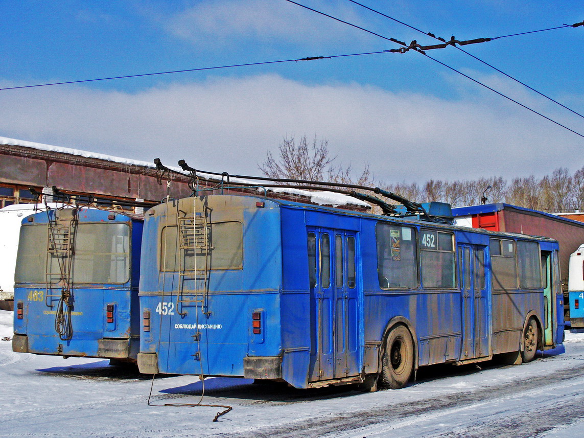 Kirov, ZiU-682V č. 452