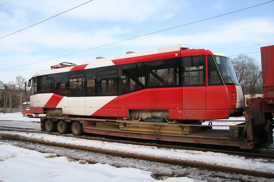 下诺夫哥罗德, 71-153 (LM-2008) # 2501; 下诺夫哥罗德 — Testing of new LM-2008 (71-153) tram car