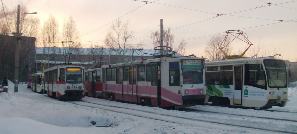 Tomsk, 71-608KM č. 317; Tomsk, 71-608K č. 310; Tomsk, 71-619KT č. 325; Tomsk — Tram Lines and Terminals