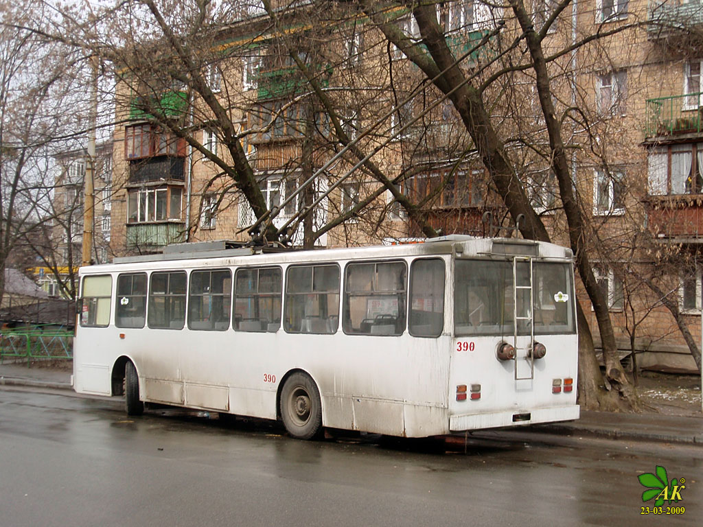 Kiiev, Škoda 14Tr02/6 № 390