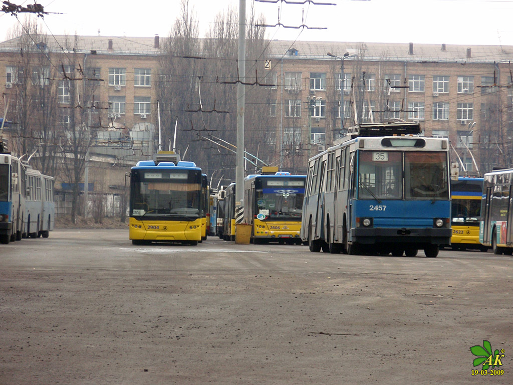 Киев, ЮМЗ Т1 № 2457; Киев — Троллейбусные депо: 2