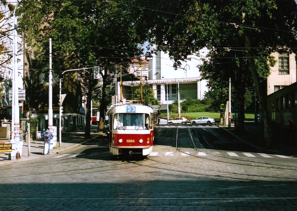 Прага, Tatra T3 № 6864