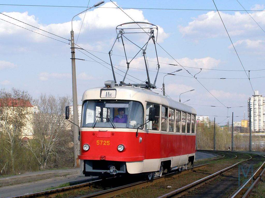 Київ, Tatra T3SU № 5725