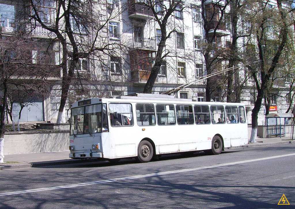 Киев, Škoda 14Tr02/6 № 374