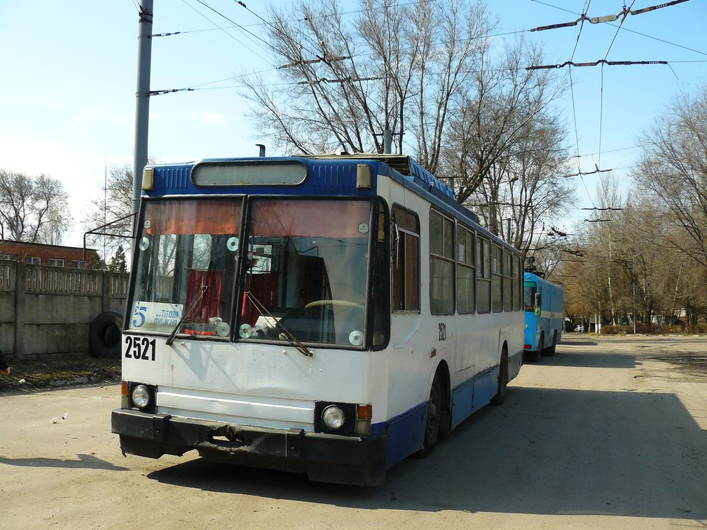 Дняпро, ЮМЗ Т2 № 2521