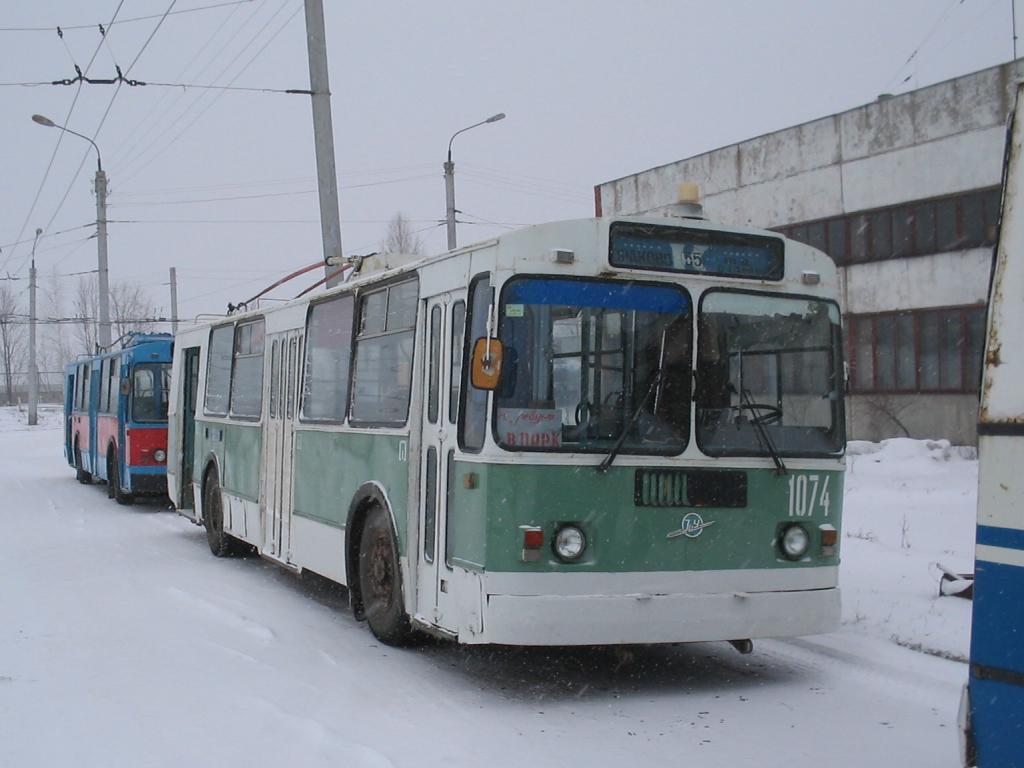 Новочебоксарск, ЗиУ-682Г [Г00] № 1074