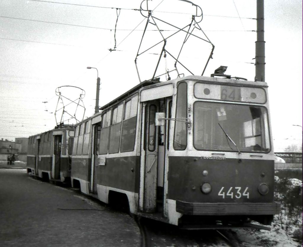 Saint-Petersburg, LM-68M č. 4434