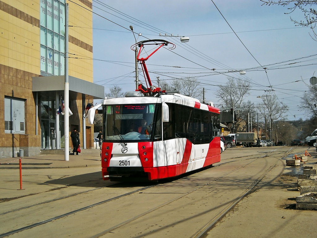 Žemutinis Naugardas, 71-153 (LM-2008) nr. 2501; Žemutinis Naugardas — Testing of new LM-2008 (71-153) tram car