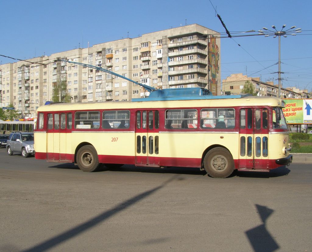 Черновцы, Škoda 9TrH25 № 207