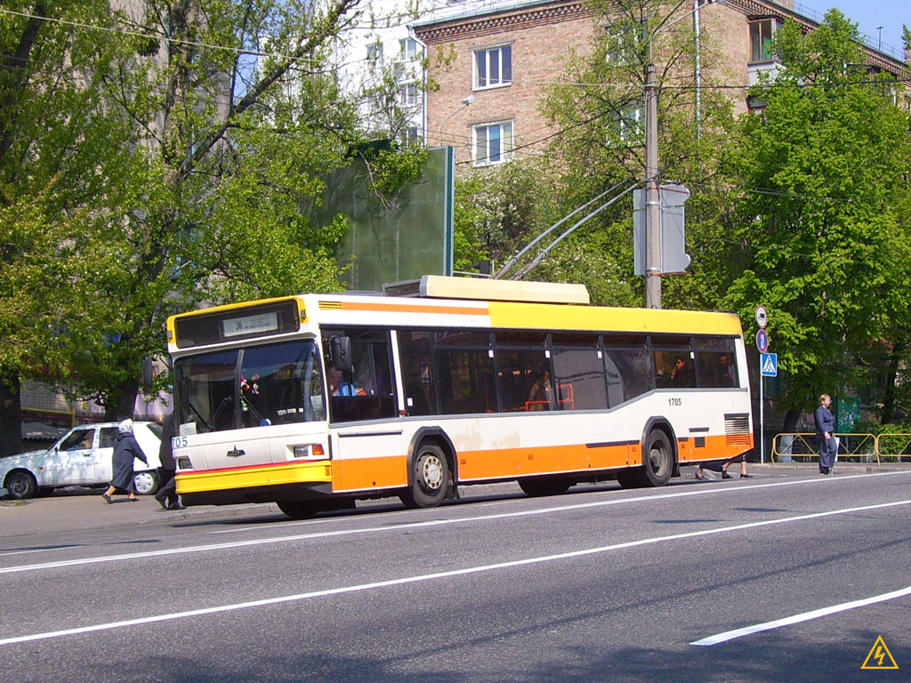 Киев, МАЗ-103Т № 1705