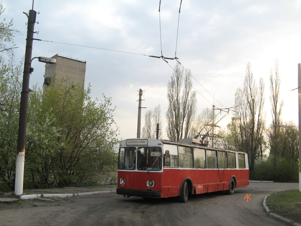 Vuhlehirsk, ZiU-682V # У04