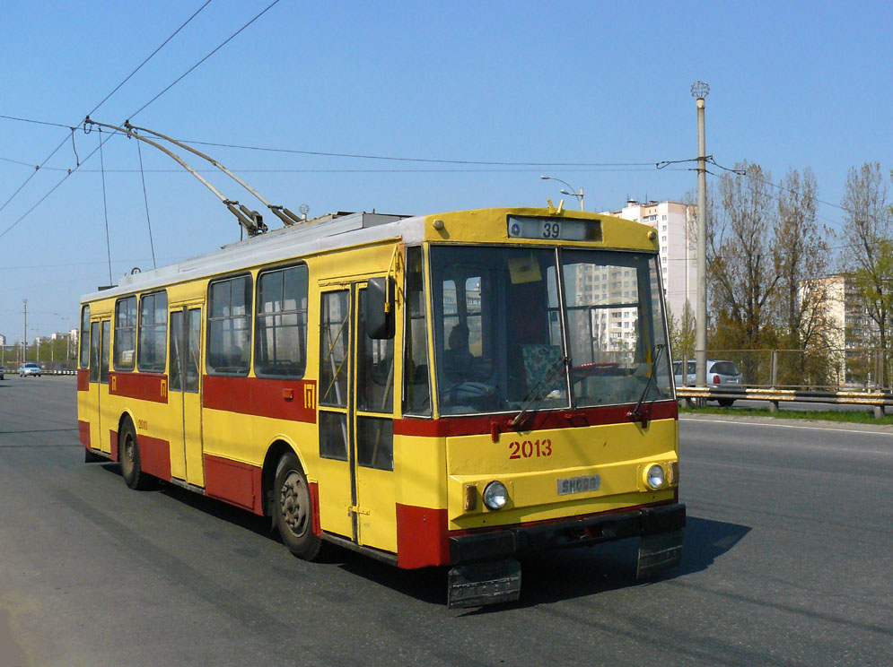 Kyjev, Škoda 14Tr02/6 č. 2013