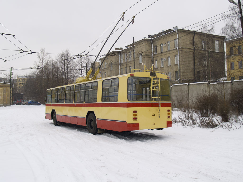 Saint-Pétersbourg, ZiU-682B N°. 4409