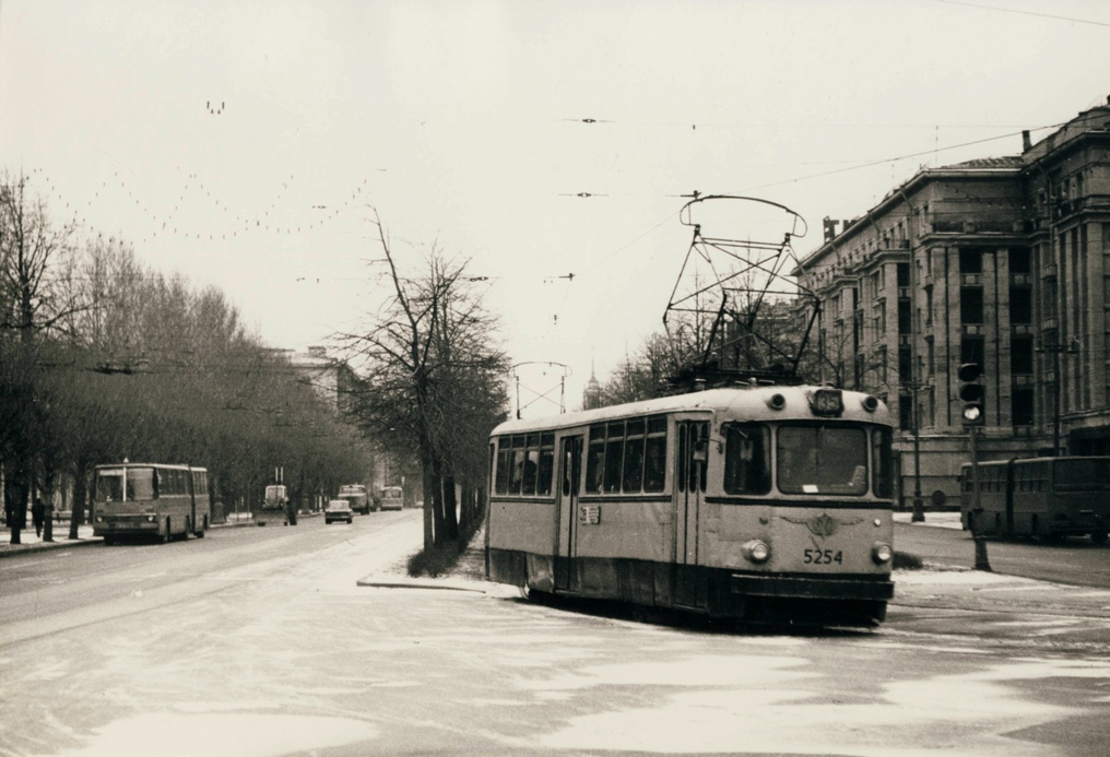 Szentpétervár, LM-57 — 5254