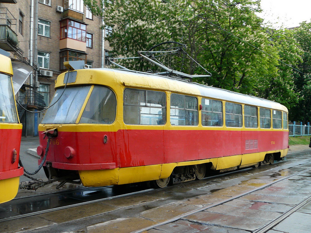 Kijev, Tatra T3SU — 5766