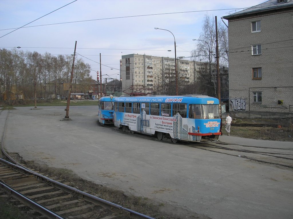 Jekaterinburg, Tatra T3SU Nr. 166