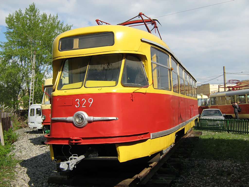 Екатеринбург, Tatra T2SU № 329