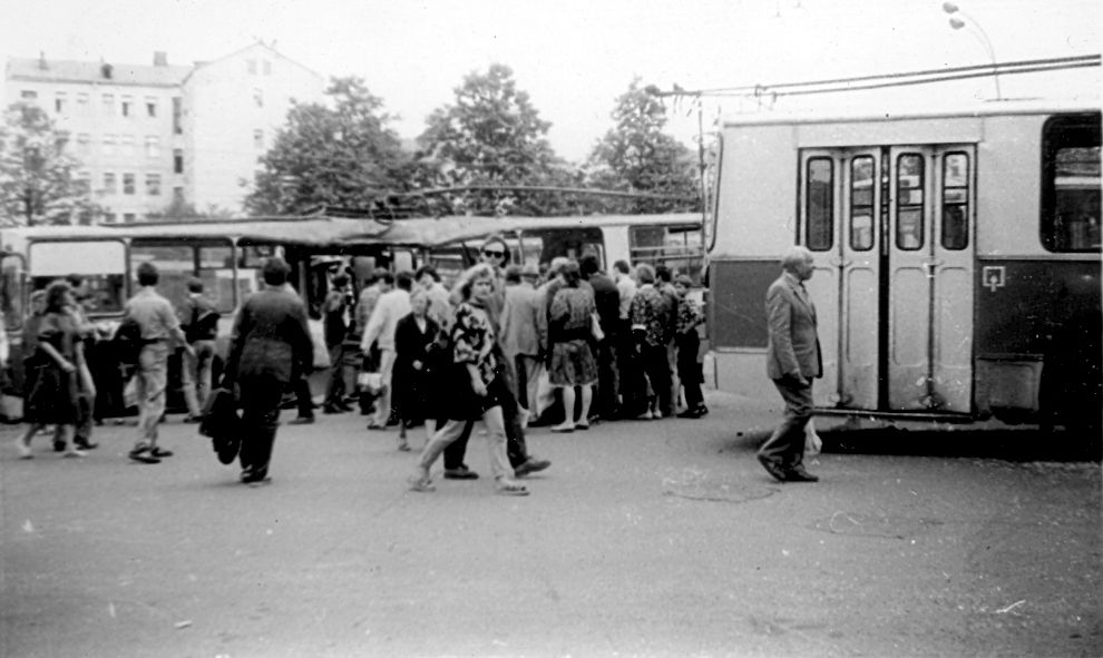 Масква — Троллейбусные баррикады в августе 1991