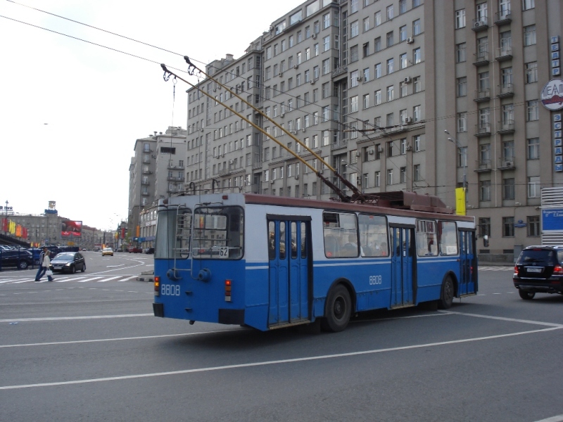 莫斯科, ZiU-682GM1 (with double first door) # 8808