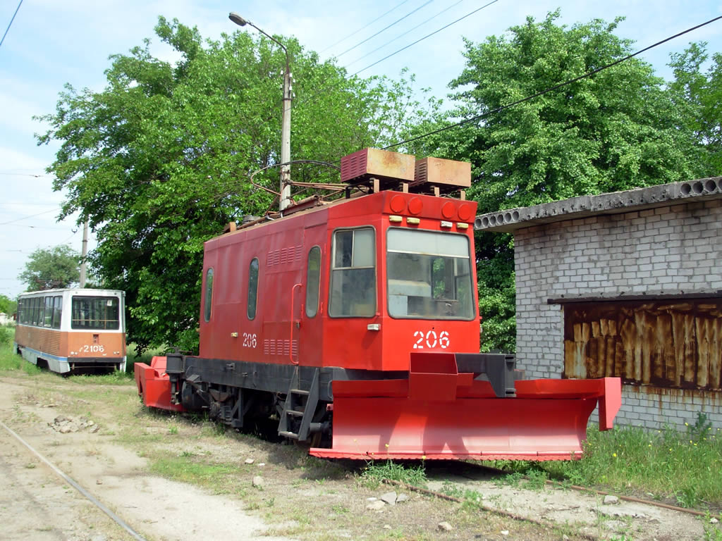 Николаев, ВТК-01 № 206; Николаев, 71-605 (КТМ-5М3) № 2106