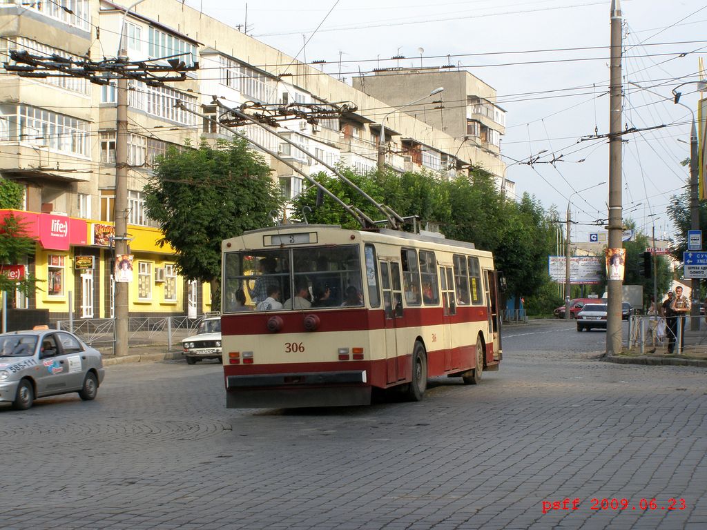 Черновцы, Škoda 14Tr89/6 № 306