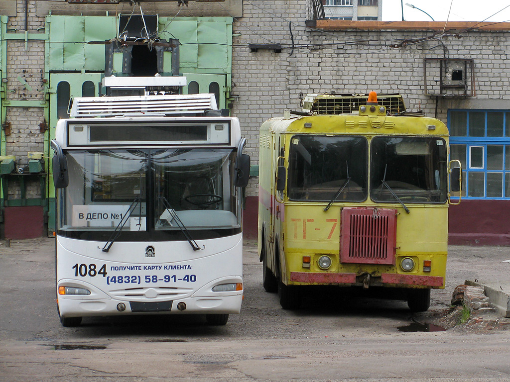 Bryansk, VZTM-5290.02 č. 1084; Bryansk, KTG-1 č. ТГ-7; Bryansk — Sidorov trolleybus depot (# 1)