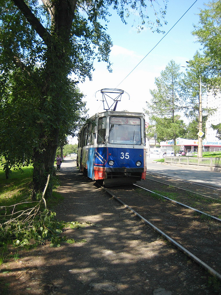 Nizhniy Tagil, 71-605 (KTM-5M3) č. 35