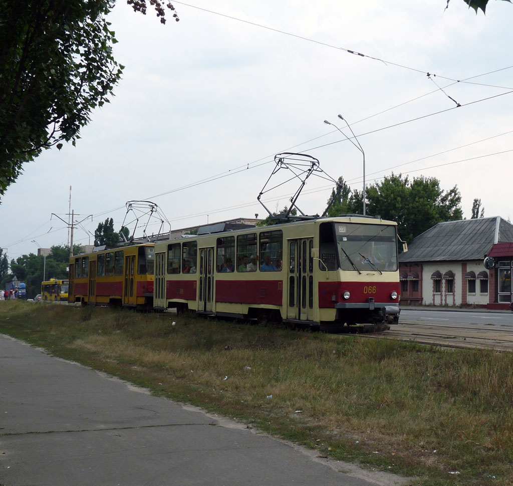 Киев, Tatra T6B5SU № 066