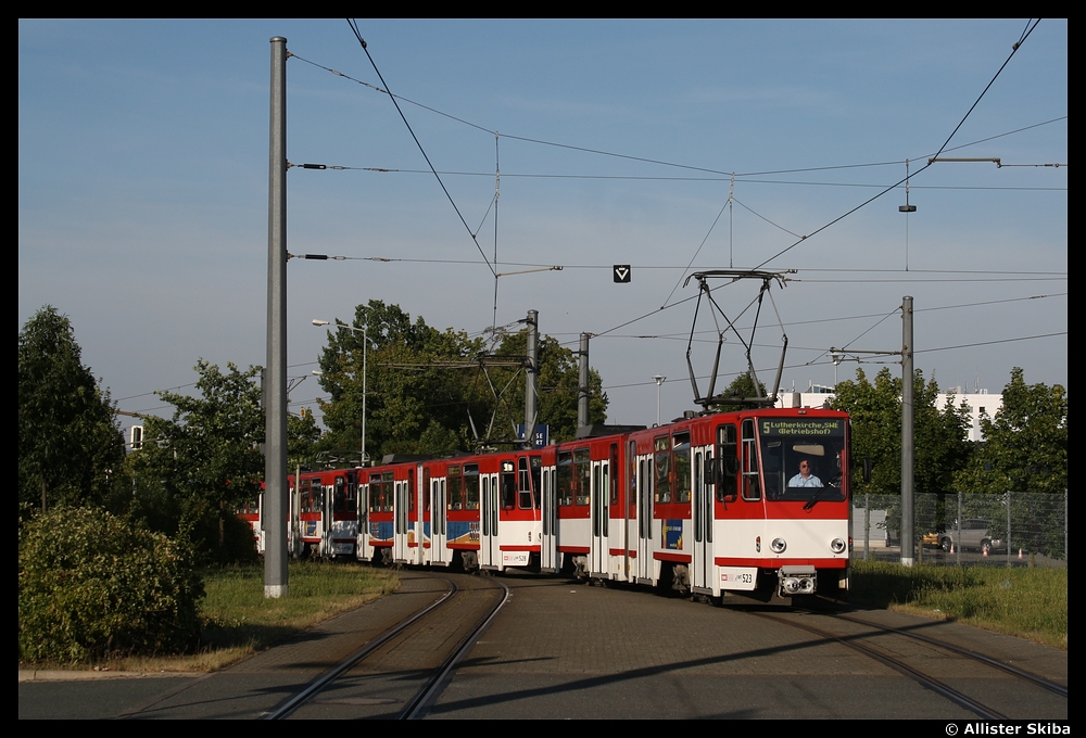 Erford, Tatra KT4D N°. 523; Erford — Tatra KT4D+KT4D+KT4D 3-car Trains