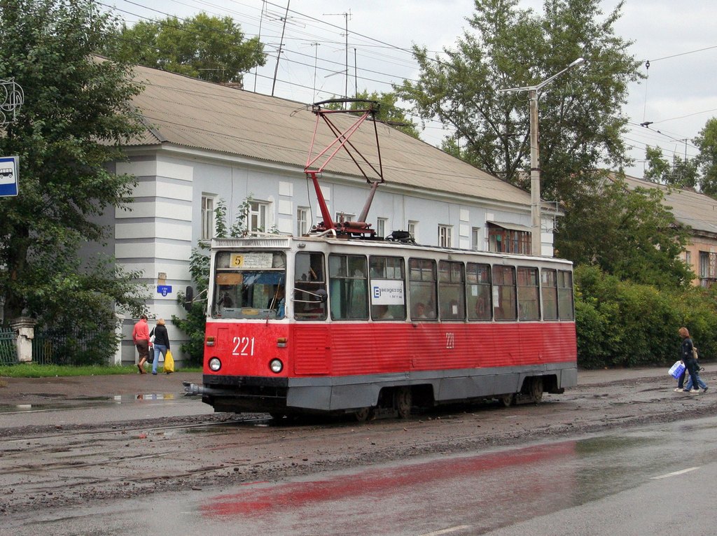 Красноярск, 71-605 (КТМ-5М3) № 221