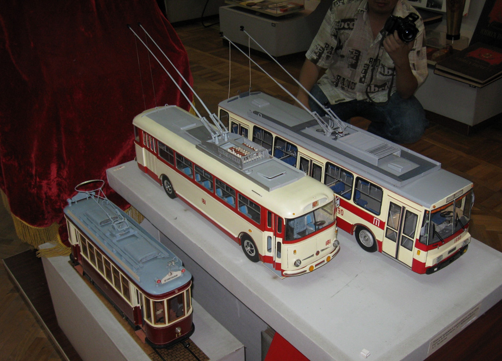 Troleibuzul din Crimeea — Crimea Trolleybus Museum; Modelling