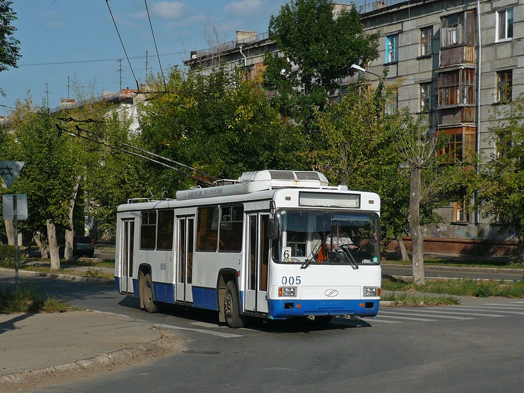 Novokujbyshevsk, BTZ-52761R № 005