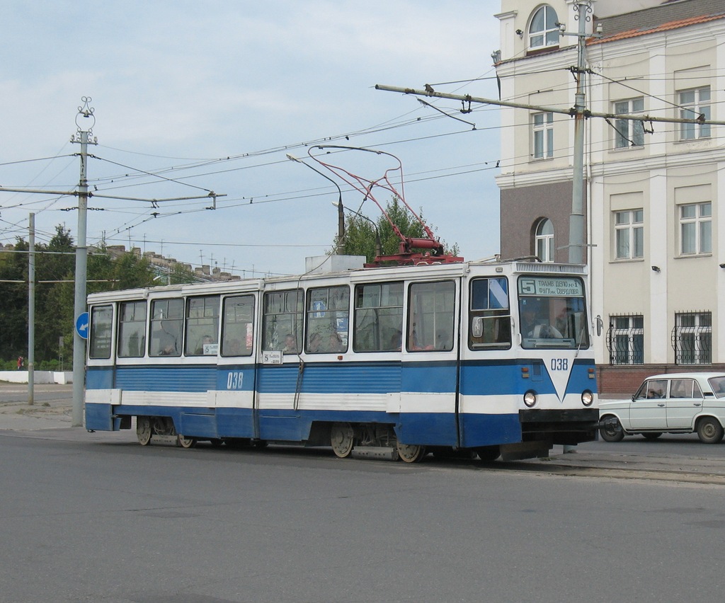 Dzerzhinsk, 71-605 (KTM-5M3) nr. 038
