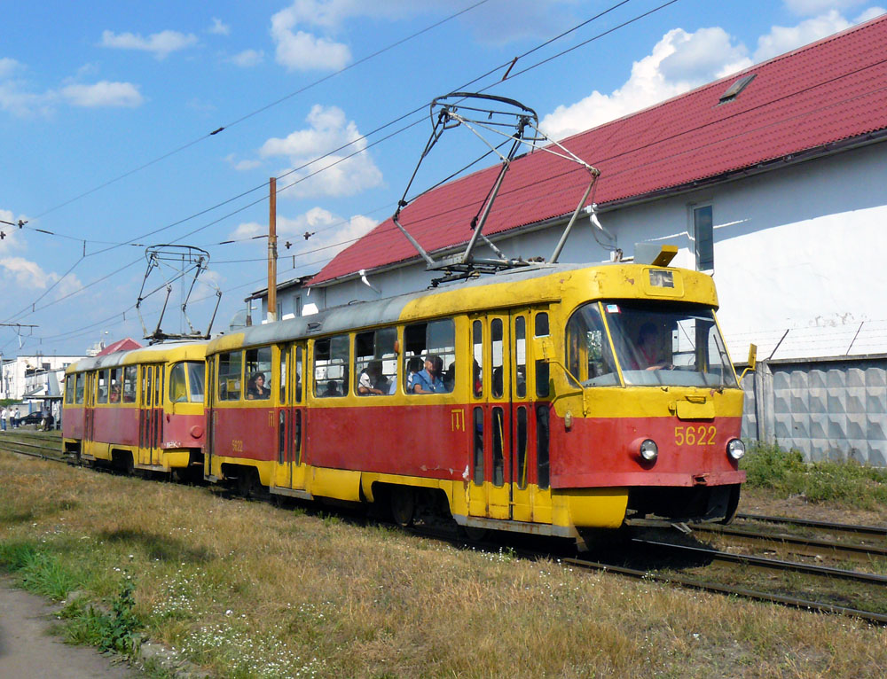 Kijev, Tatra T3SU — 5622