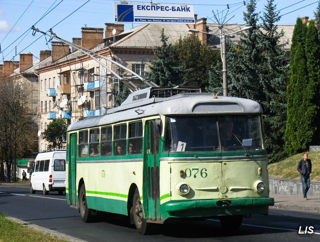 Ровно, Škoda 9Tr24 № 076