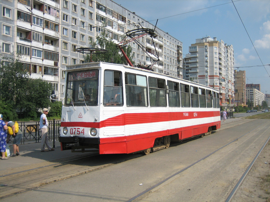Sankt Peterburgas, 71-605 (KTM-5M3) nr. 0754