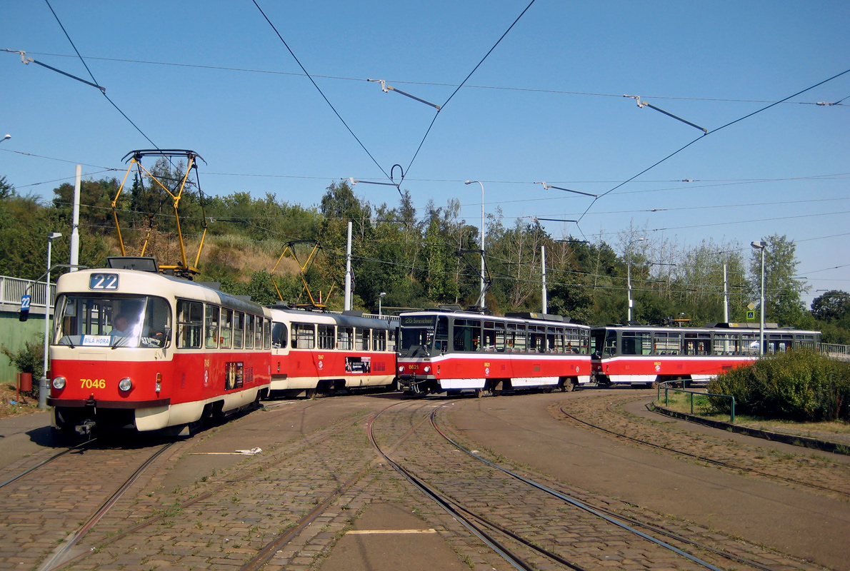Prága, Tatra T3SUCS — 7046; Prága, Tatra T6A5 — 8621